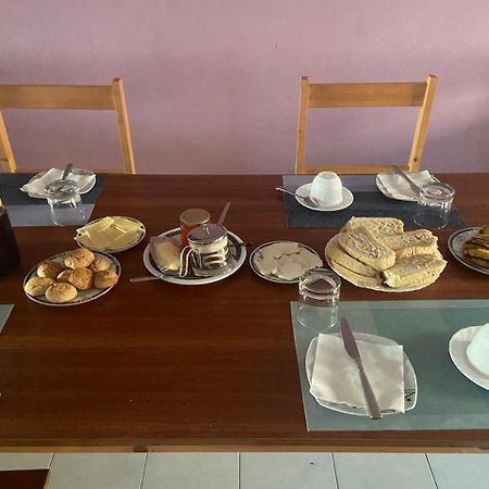 Casa Ze & Sonia Bed & Breakfast Portela Ngoại thất bức ảnh